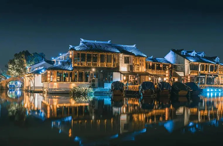 如何利用智慧旅游规划行程？